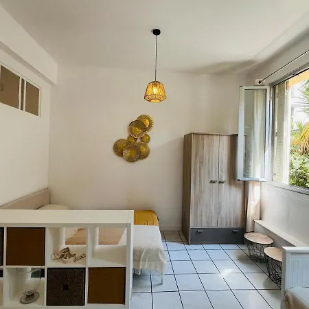 Spacious And Modern Apartment *