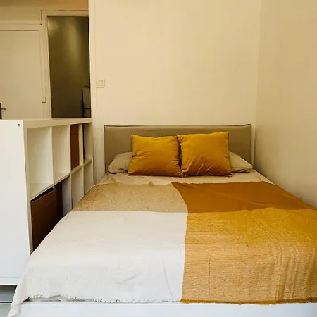 Spacious And Modern *