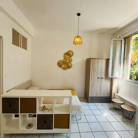 Spacious And Modern 公寓 *