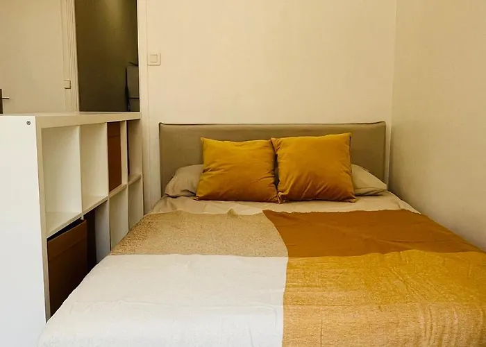 Spacious And Modern *